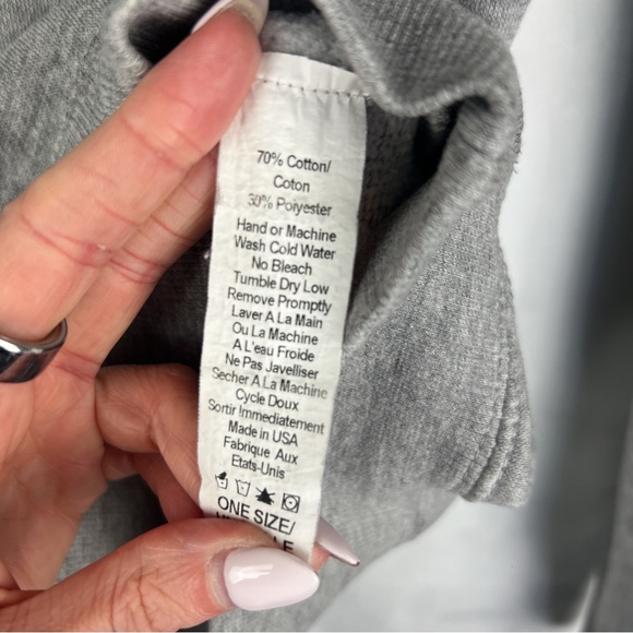 Brandy Melville John Galt Malibu CA Spell-out Crewneck Pullover Sweatshirt S - Picture 8 of 9